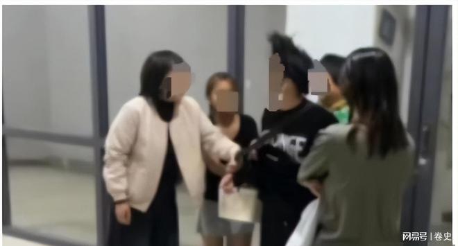 警方已介入洗浴中心回应更多细节已曝光AG真人app男子误入女澡堂后续！(图3)