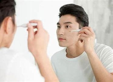全网热议这届丈夫被改造得太离谱了！AG真人平台婚后男人精致变形记引(图5)